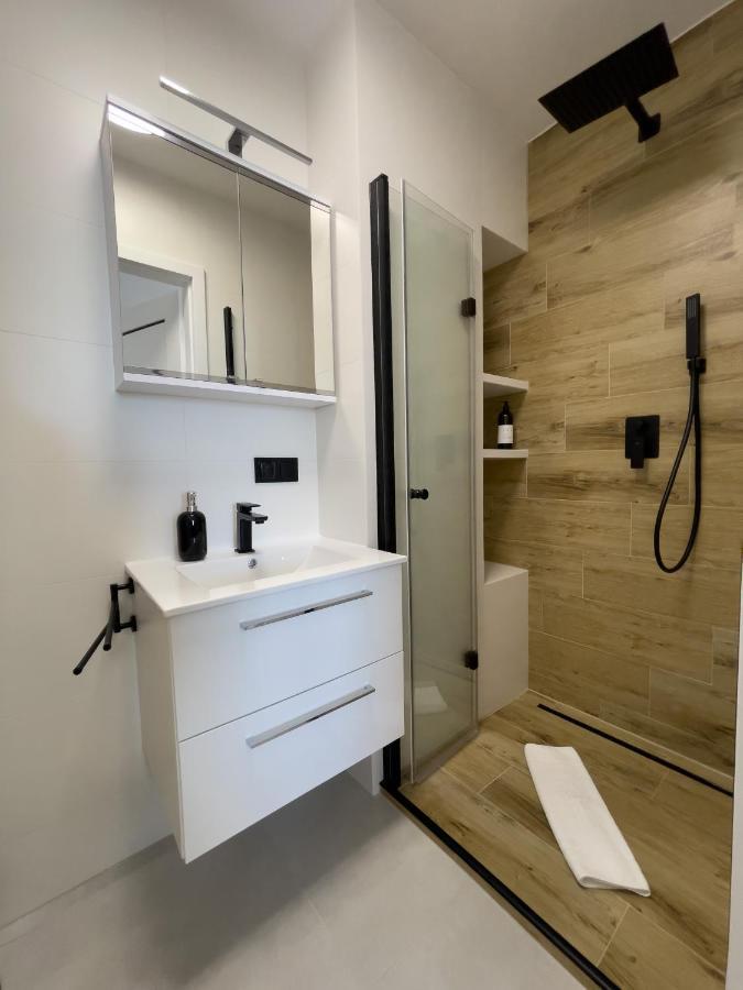 Urban Apartments Premium Baildona 18A, Free Garage, Self Check-In كاتوفيتسه المظهر الخارجي الصورة